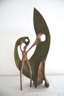 Daniel Bihany, Vo vlnách, drevo hruška, výška 63 cm