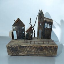 Hana Jánska, Dedinka s kostolom a mlynom, Dedinka s Kostolom a mlynom, drevo, rozner 22 x 22 x 11 cm, 72 €