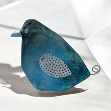 Hana Jánska, Drevený vrabčiak Koloman, drevo s kovovými doplnkami, 25x21x6 cm, 70 €