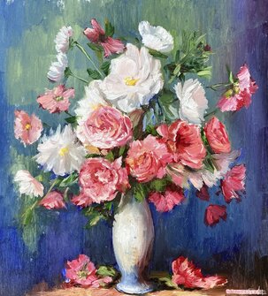 Igor Navrotskyi, Ružové a biele kvety vo váze, olejomaľba na plátne 56x55 cm