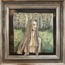 Laura Doková, kamenina, Reliiéf Lesná diva, 27x27 cm, predané