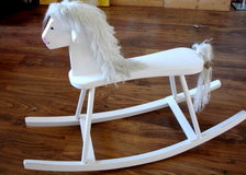 Magis Art, drevený hojdací retro koník biely 45 € (na objednávku)