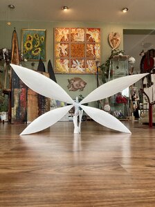 Martin Dzurek, Sediaci anjel, rôzne materiály, rozpätie krídel 87 cm, 1 120 €