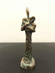 Martin Dzurek, Zo srdca, biely bronz, 21x6 cm, 715€, na vyžiadanie