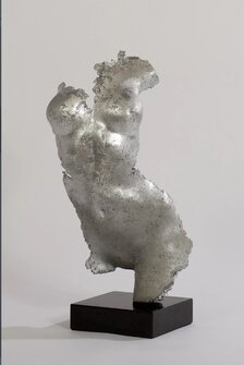 Rastisla Králik, Torzo of Venus, polymér + keramika, výška 60 cm, podstavec 22x22x6cm, 1 400 €